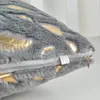 短いぬいぐるみスロー枕カバー43 * 43cmのスーパーソフトスローピローケースホームソファーの葉のブロンズクッションカバー