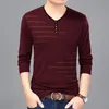 Liseaven Men T-рубашка с длинным рукавом V-образным вырезом Футболка вязаная футболка мужская мода Slim Fit Brand New Traws Tees 201203