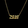 30PCS Brev Födelseår 2010-2020 Halsband Rostfritt Stål Gamla Engelska Nummer Hängsmycke Charm Kedja Minimalistiska Smycken För Kvinnor Födelsedag Graduation Anniversary