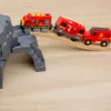 Пожарные электрические игрушки для поезда наезда Diecast Toy Toy Fit для стандартной деревянной железнодорожной железной дороги Y1201259W9104946