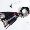 42スタイル冬のデザイナーメンズスカーフ格子縞​​の模倣カシミア男性女性温かいスカーフファッションウォームネッカチーフ