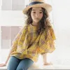 2020 Spring Plaid Girls Shirt Nowa przybycie Kids Cute Bell Sleeve koszulka dla nastolatków Cotton Baby Girls Fashion koszula 8547 Y200701983101