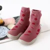 Enfants chaussures antidérapantes 2020 nouveauté chaussures à semelle souple chaussettes bébé intérieur enfants enfant en bas âge épaississement éponge chaussettes1