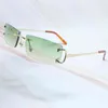 Lunettes de soleil de mode de luxe 20% de réduction sur les femmes en métal pour les femmes de lune