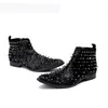 Rock Men Boots Western Knight Black Hals Hair Botki Mężczyźni Z Silver Rices Bezpieczeństwa Buty Wojskowe Kolce Mężczyźni Botas