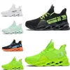 Style320 39-46 Mode Ademend Mens Womens Running Schoenen Drievoudig Zwart Wit Groen Schoen Outdoor Mannen Dames Designer Sneakers Sport Trainers Oversize