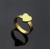 2021 de calidad superior extravagante anillo de corazón simple oro plata rosa colores acero inoxidable pareja anillos moda mujer diseñador joyería señora fiesta regalos