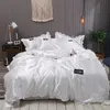 Set biancheria da letto in puro raso di seta Set copripiumino di lusso in pizzo Singolo matrimoniale Queen King Size 240x220 Coppia copripiumini Bianco Grigio Rosso 201210