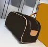 الرجال عالي الجودة يسافرون حقيبة المرحاض مصممة نساء Washbag الأزياء مستحضرات التجميل أكياس مكياج حقيبة الحفاظ على حقيبة الأثرية