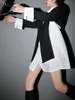 [eam] 여성 블랙 크로스 스플릿 조인트 블레이저 새로운 옷깃 긴 소매 느슨한 맞는 자켓 패션 조류 봄 가을 LJ200907