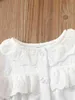 Baby-Bluse mit Rüschenbesatz und Volantärmeln, bestickt mit Ösen, SIE