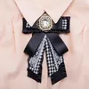 Broches, broches de luxe strass Bowknot broche broches pour femmes conception simple bijoux de mode broche de mariage et bijoux broches cadeau