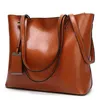 HBP Handbag Casual Tote Bolsos de hombro Messenger Bag Bolse Nuevo Diseñador Bolso Alta Calidad Simple Retro Moda de alta capacidad Señora