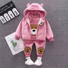 Roupas de bebê Outono e inverno ouro veludo grosso terno quente cartoon urso com capuz camisola menino menina fleece crianças conjunto de 3 peças conjunto 220118