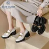 Elbise Ayakkabı Hakiki Deri Kadın Yeni Loafer'lar Siyah Platformu Lady Taban Düşük Topuk Bayanlar Tıknaz Patent Deri D137L 220303