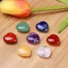 Piedra de chakra de cristal natural 7pcs Set Cuarzo rosa Forma de corazón Cristal Chakra Piedras preciosas curativas Decoración del hogar