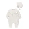 Leuke pasgeboren rompers knoopkleding met hoed baby jumpsuit pure katoenen pyjama 201127