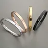 Europa Amerika Mode Stijl Dame Dames Titanium Staal Gegraveerde T-brief Instellingen Zes Diamond Bangle Armband 4 Kleur