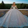 Glitter Dubai Arabia Ball Gown Bröllopsklänningar Långa ärmar Pärlor Lace Appliced ​​Plus Size Custom Made Bridal Clows Crystal Vestidos de Novia