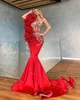 2022 Lyx African Bling Red Mermaid Prom Klänningar En Axel Illusion Silver Beaded Crystal Sweep Train Ruffles Formell Party Dress Evening Gown Wear