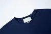 Luksusowe męskie projektanci koszuli T SHIRTS Klasyczny haft kieszonkowy okrągła szyja męska krótka rękaw chłodne letnie moda