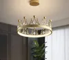 Luz pós-moderna Luxo Simples Sala de estar Chandelier Quente Creative Flower Crown Room Chandelier Ring Bedroom Candelabro Novo