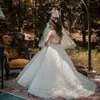 Neue wunderschöne Spitze Hochzeit Blumenmädchenkleider Applikationen mit Schärpe Kleinkind Kleinkind Kinder Erstkommunion Kleid Geburtstag Abschlussball Party Kleider