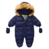 겨울 어린이 의류 세트 아기 소년 소녀 옷 따뜻한 자켓 코트 Jumpsuit Snowsuit 키즈 파카 현실 모피 바지 Overcoat LJ201007