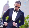 Big Peak Lapel Groom Tuxedos One Button Navy Blue Velvet Man Work Suit Wedding Party Prom Suits (Jacket + Byxor + Vest + Tie) J383