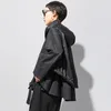 [Eam] solto apto preta Assimétrica dividida grande tamanho Curto casaco novo capuz manga longa mulheres casaco moda maré primavera lj200813