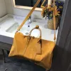 Ms Han Edition Of New Maschio ad alta capacità Borsa da viaggio a breve distanza Trend Lettera Single Shoulder Handbagg Duffel Bags Men A Designer Bagg