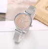 2020 nieuwe horloge buitenlandse handel hot koop ultradunne waterdichte mesh riem dameshorloge klassieke eenvoudige shell gezicht quartz horloge