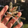 wholesale Flash dragonfly diseña elegantes broches de insectos
