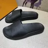 Hot Sale-Waterfront Hausschuhe Sommer Strand Hausschuhe Mode Luxus Designer Slide Damen Größe 35-42 Herren Größe 38-45 Modell HY020