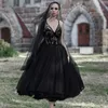 Puffy A Line Gothic Zwart Trouwjurken Lente Zomer Vintage Retro Thee Lengte Korte Bandjes Plus Size Kant Bruidsjurken Vestido De Novia