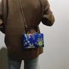 Bestickte Blumen chinesische Art Mode Partei Kupplung Tasche Kette Geldbörse Crossbody Mini Messenger Bag für Frauen Flap Handtasche Totes