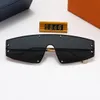 1346designer Sunglasses 럭셔리 여성 브랜드 안경 야외 음영 PC 프레임 고급 패션 브랜드 클래식 레이디와 Box271I