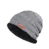 Vinter stickade hattar män kvinnor förtjockning skullies hatt höst unisex knit bonnet beanie caps grossist