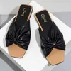 Hausschuhe Frauen Hausschuhe Stil Bowknot Plissee Sandalen und Hausschuhe Frauen Seite Kopf Tragen Flache frauen Sandalen Frau Schuhe 220307