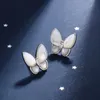 Weiße Schmetterlings-Muschel-Anhänger-Halskette, weibliches Silber, luxuriöses Design, 18 Karat vergoldet, schlichtes Temperament, Schlüsselbeinkette, Halsketten 3688813