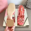 2022Designer Damer MM Chunky Heel Sandaler Italien Märke Vintage Mode Diamanter Rhinestone Toe Äkta Läder Sandal Party Mary