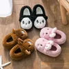 Warme Schuhe für Babys, Mädchen, modisches Design, Säuglings-Flufft-Hausschuhe, warme weiche Kinder-Hausschuhe, Kinder, Kleinkinder, einfarbige Kinderschuhe