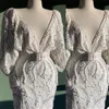 Prachtige witte avondjurken luxe kralen kant geappliceerd prom jurken sexy v nek sweep trein op maat gemaakte pageant feestjurk met riem