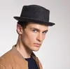 2021 새로운 남성 페도라 모자 호주 양모와 공식적인 교회 모자를위한 클래식 스타일 남성 fm023017에 대한 모자를 느꼈다