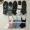 Unisex Ayak Bileği Çorap Kadın Erkek Çorap Terlik Spor Pamuk Halhal Kızlar Hosiery Trendy Gemi Çorap Yaz Kısa Sneaker Çorapları ile Etiketler