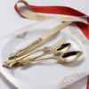 Vintage Western Gold Cutlery Cutlery Talheres Conjunto de Utensílios de Talheres 24 PCS Facas de Jantar Forks Teaspoons Golden Luxo Gravura Gravura 211228