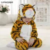 Infantil bebê macacão roupas 0-3y criança menino menino nascido desenho animado tigre onesie zipper flanela quente kawaii fofo traje 220106