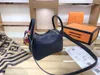 여자 가방 2022 럭셔리 디자이너 패션 핸드백 발가락은 지갑 고품질 유럽과 아메리카트 렌드 크로스 바디 숄더 백