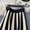 Nova Chegada Preto Branco Stripe Senhoras Saias Europeias Hepburn Estilo Vintage Saia Elegante Midi Saia Midi Strip Strip Skirt 201109