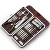 18 PC Manicure Pedicure Set Kit in acciaio inox Tagliaunghie Tagliaunghie da viaggio Tagliaunghie Forbici Kit completi